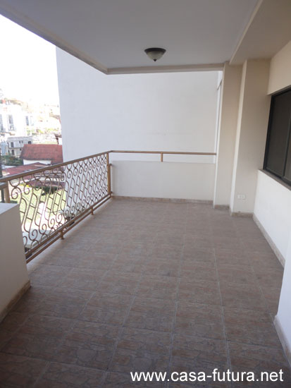 6 AMPLIO BALCON - TERRAZA
