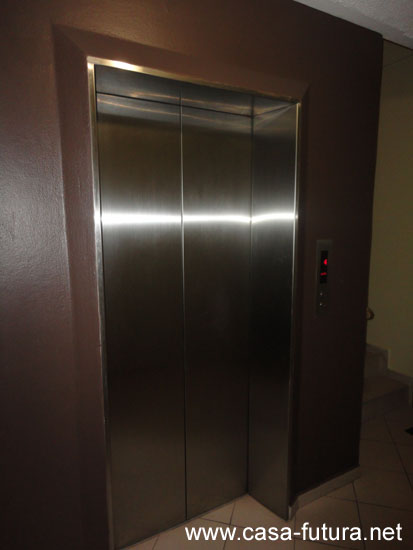 9 ELEVADOR