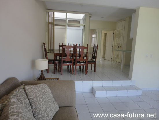 3 Sala vista al comedor