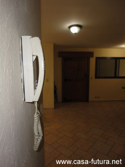 8- Intercom