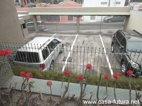 1 Parqueo Exterior