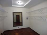 6-Walk in Closet (1)