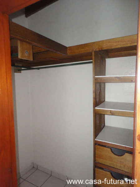 5-Closet