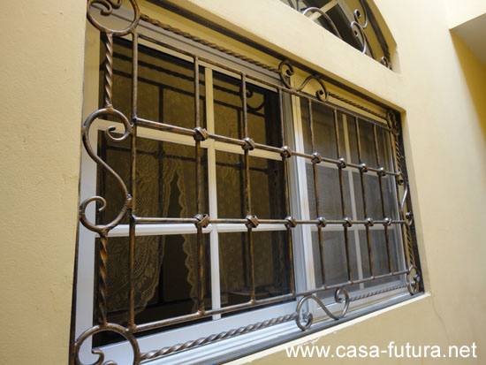 2 Ventanas con Balcones