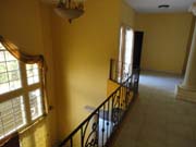 5 Pasillo a Sala Familiar