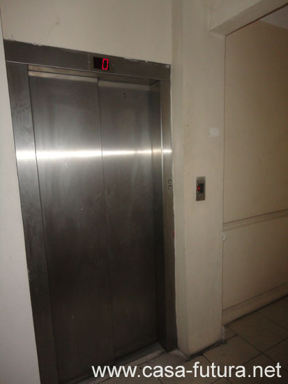 9 ELEVADOR