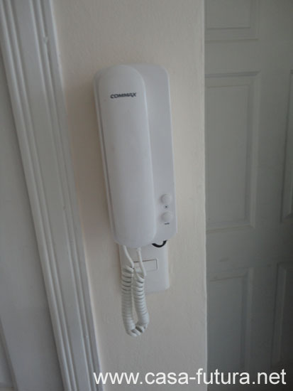 9 INTERCOM