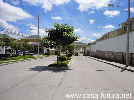 0-i Entrada con Caseta