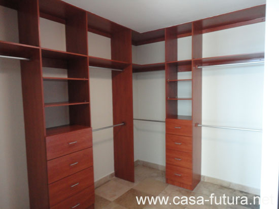 5 Dorm Ppal- Walk in Closet (2)