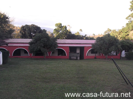 5 Dormitorios (6) 177.00 M2