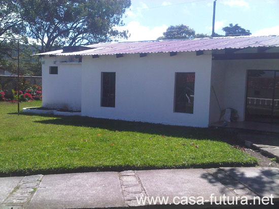 Casa  1 (Vista de atras)