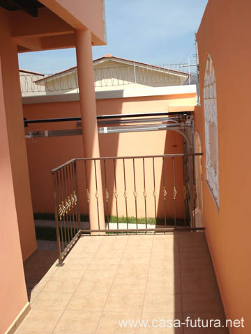1f- POrch