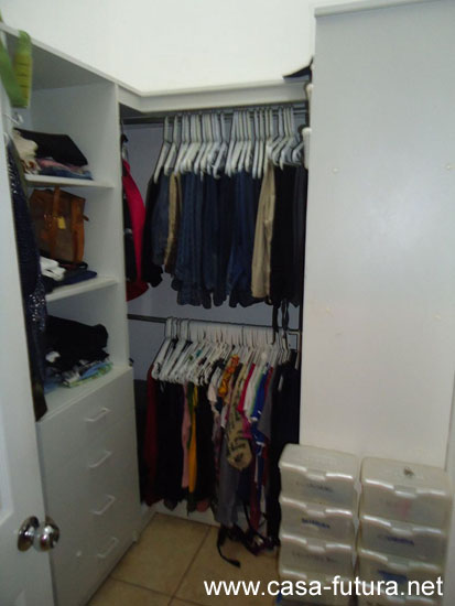 7 Walk In closet