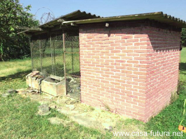 5a Bodega y Gallinero